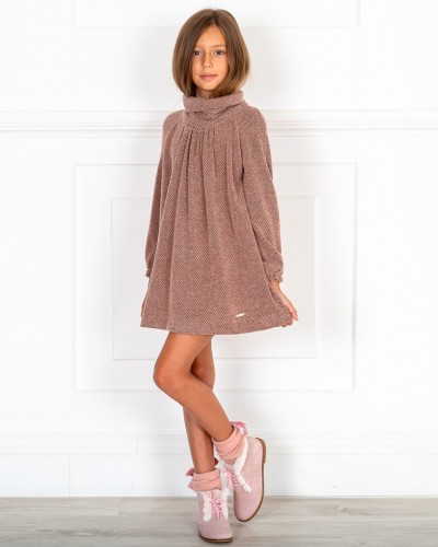 Vestidos con botas sale niñas