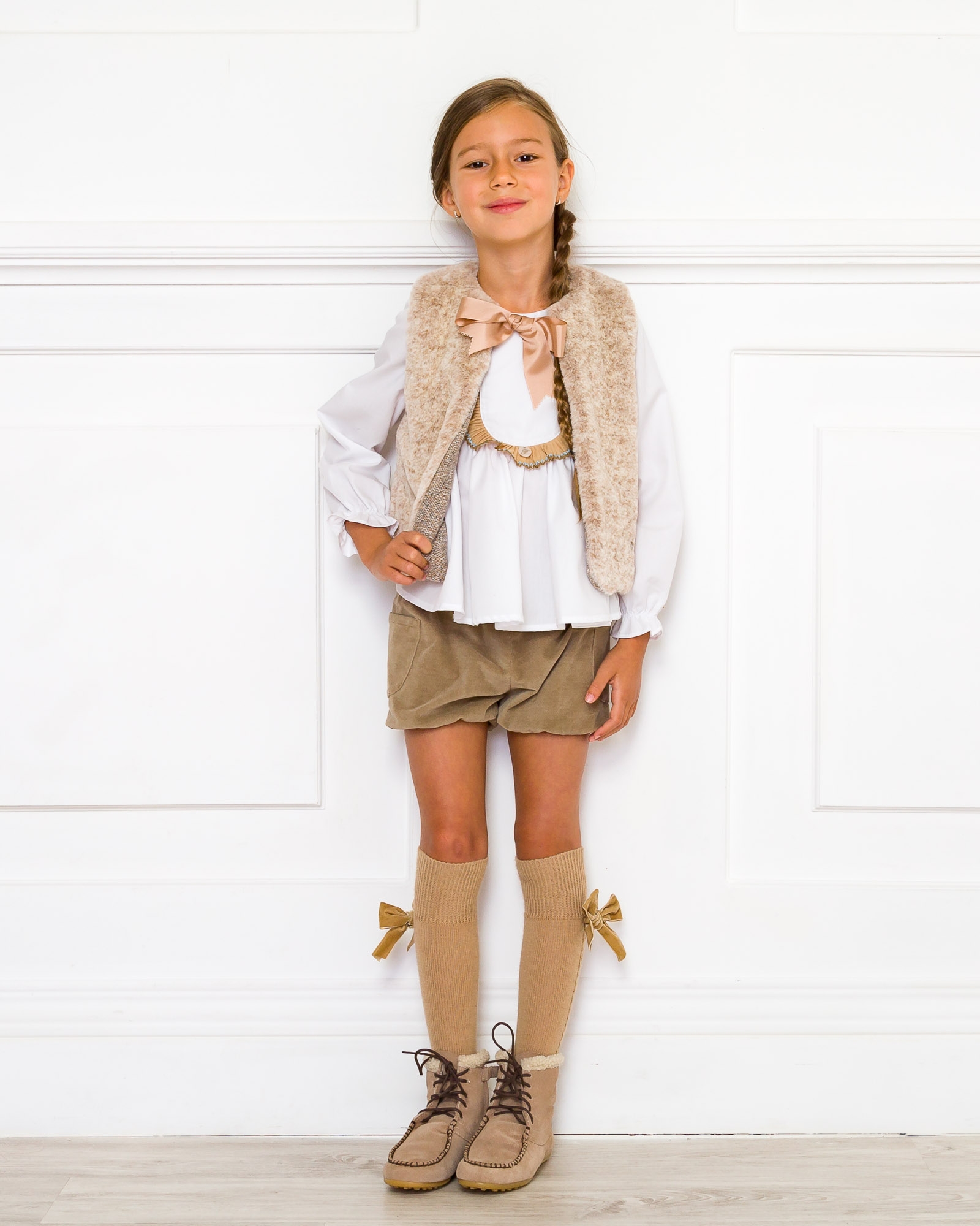 Outfits hotsell short beige